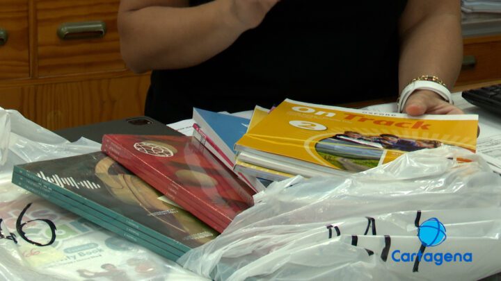 Imagen principal del reportaje sobre librerías y papelerías en los días previos a la vuelta al cole.